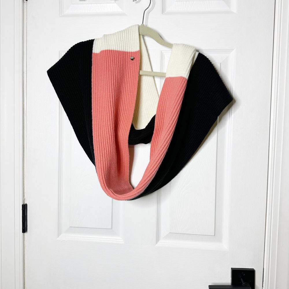 Kate Spade Infinity Scarf Womens OS Wool Blend‎ Ribbed Colorblock EUC - Picture 2 of 5